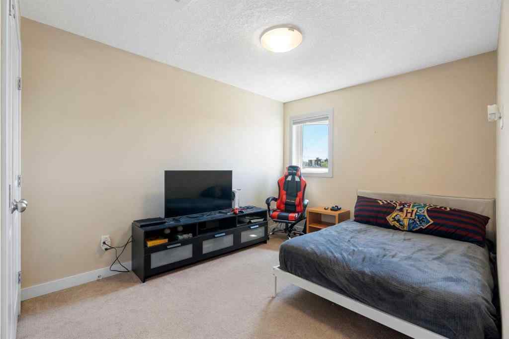 MLS® A2261207 - Unit #2 4709 17 Avenue NW in Montgomery Calgary, Residential