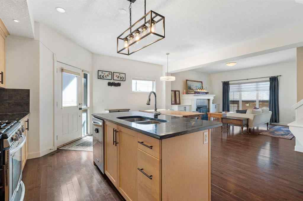 MLS® A2261207 - Unit #2 4709 17 Avenue NW in Montgomery Calgary, Residential