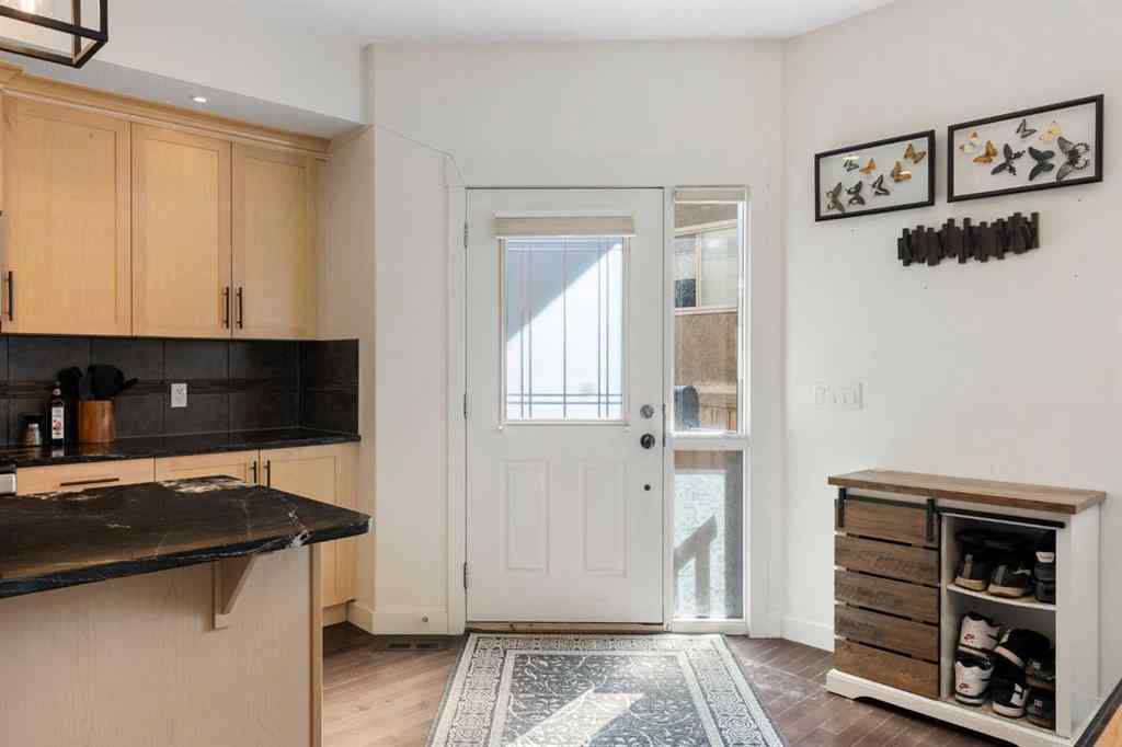 MLS® A2261207 - Unit #2 4709 17 Avenue NW in Montgomery Calgary, Residential