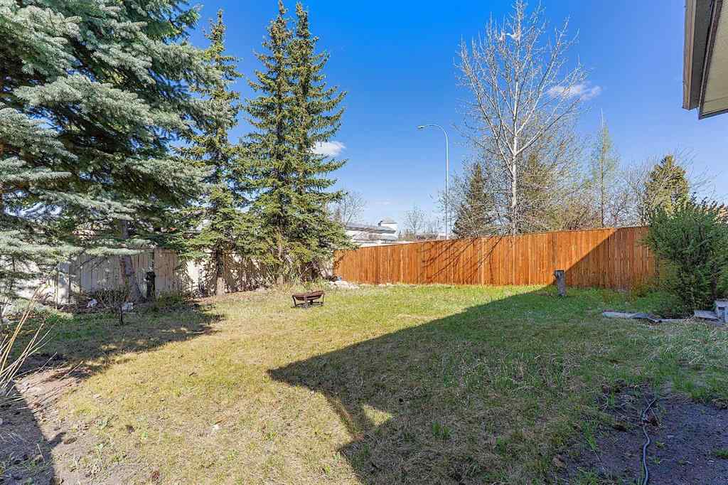 MLS® A2261217 - 266 Edgepark Way NW in Edgemont Calgary, Residential