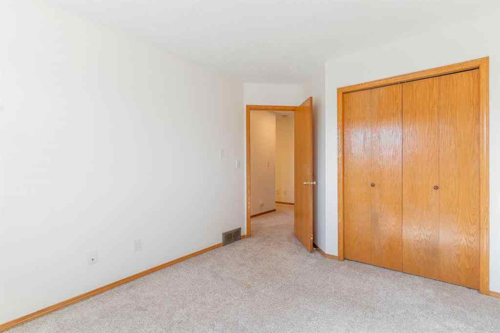 MLS® A2261217 - 266 Edgepark Way NW in Edgemont Calgary, Residential