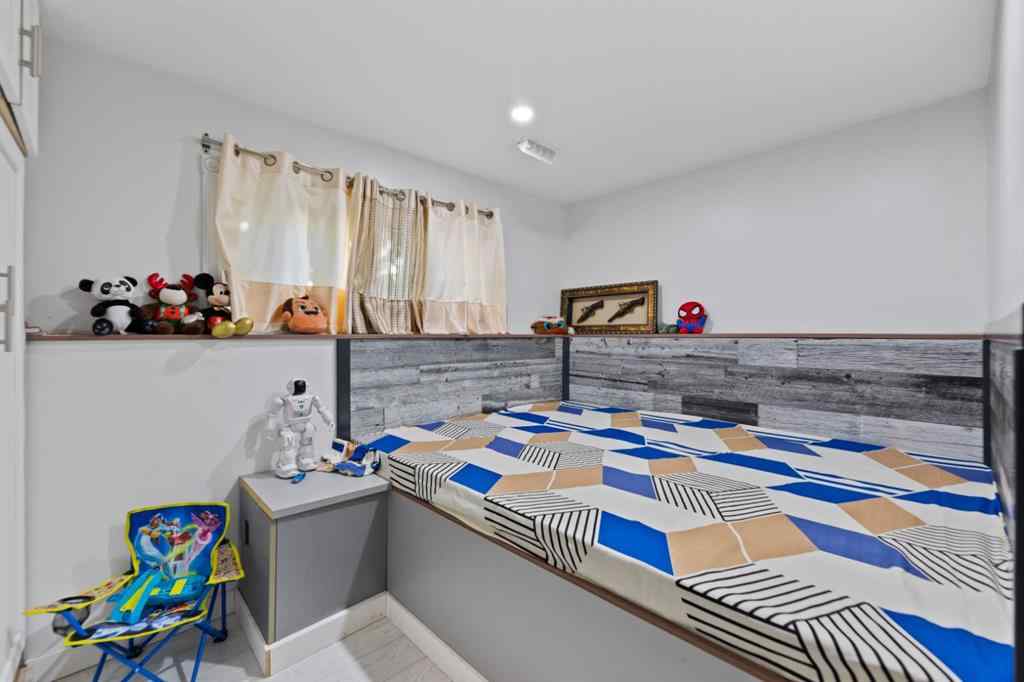 MLS® A2261220 - 20 Castlegrove Way NE in Castleridge Calgary, Residential