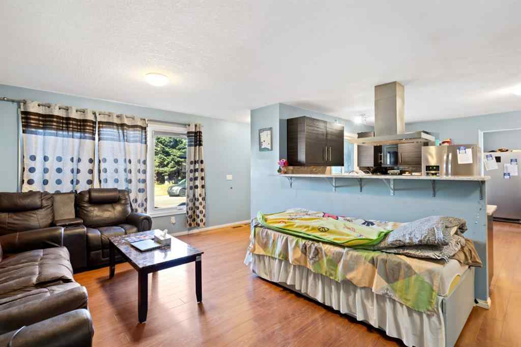 MLS® A2261220 - 20 Castlegrove Way NE in Castleridge Calgary, Residential