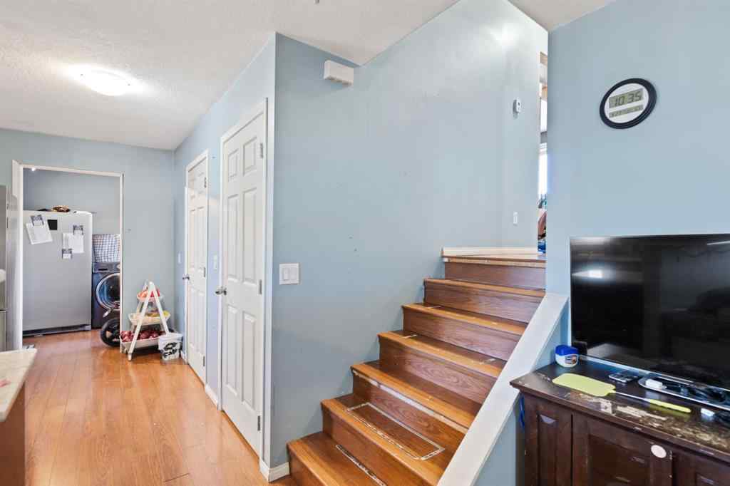 MLS® A2261220 - 20 Castlegrove Way NE in Castleridge Calgary, Residential