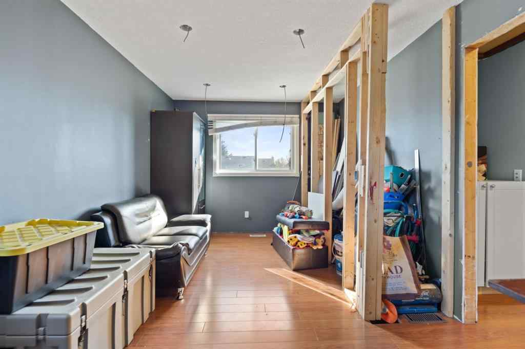 MLS® A2261220 - 20 Castlegrove Way NE in Castleridge Calgary, Residential