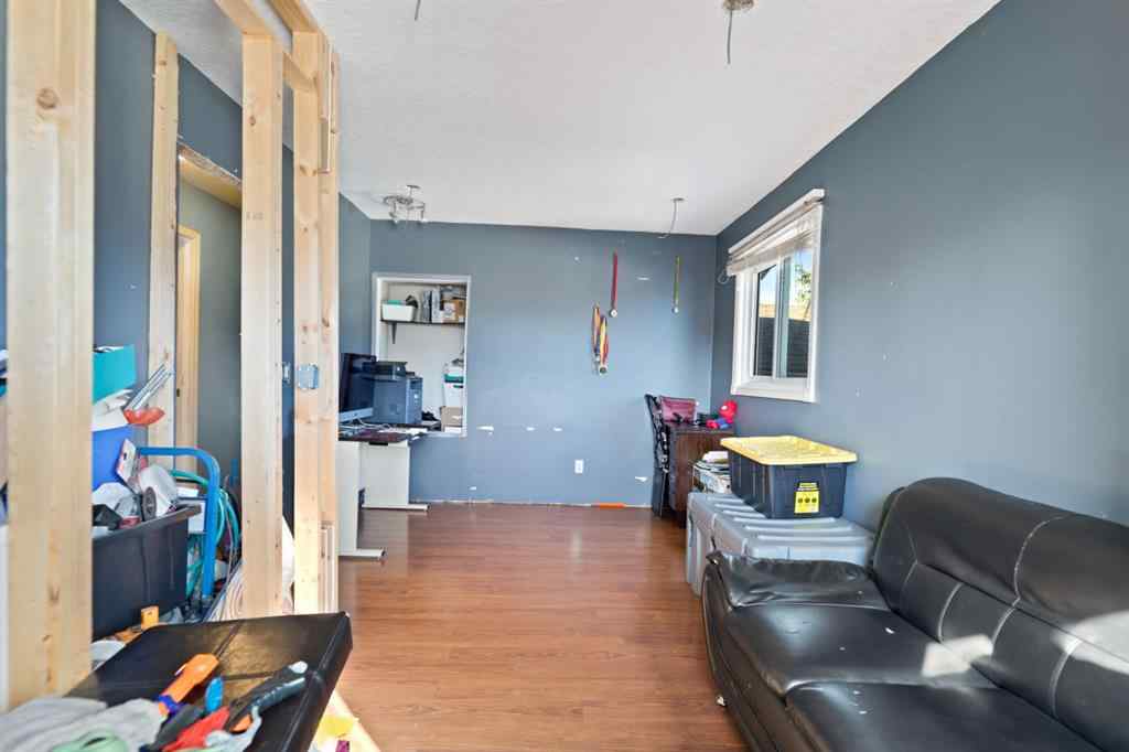 MLS® A2261220 - 20 Castlegrove Way NE in Castleridge Calgary, Residential