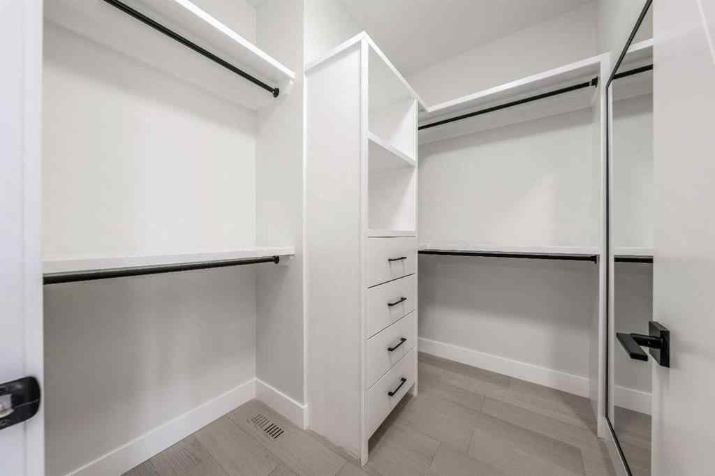 MLS® A2261223 - 1417 42 Street SW in Rosscarrock Calgary, Residential