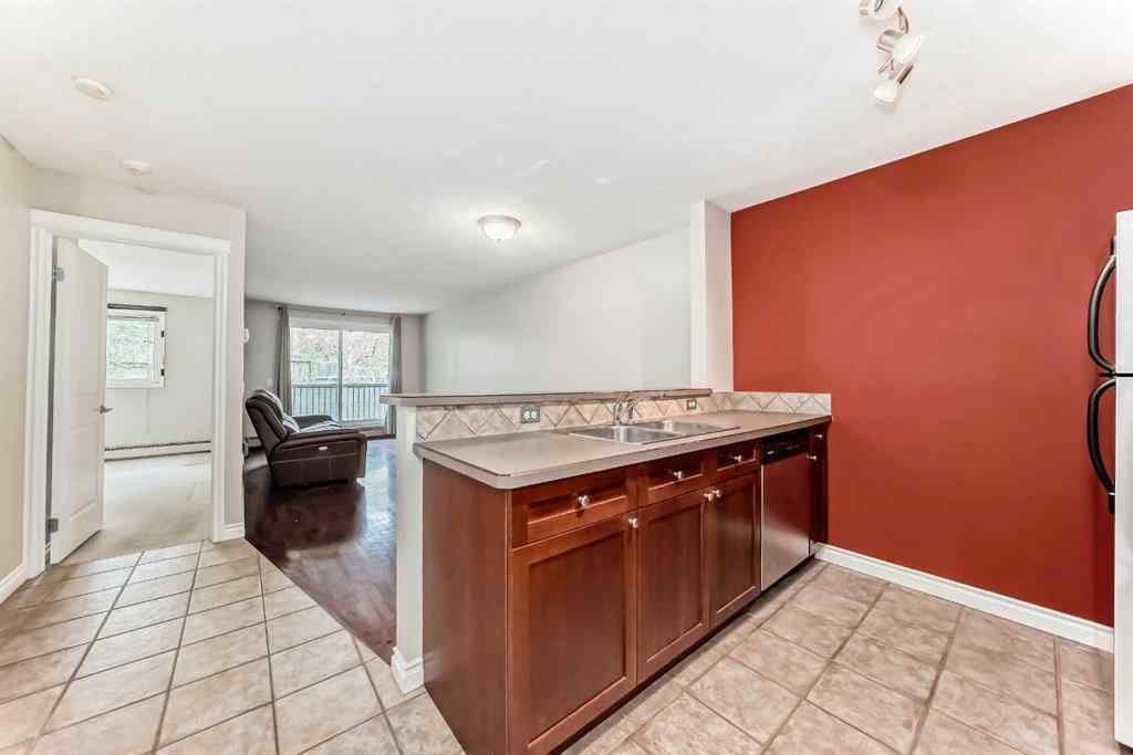 MLS® A2261224 - Unit #204 420 3 Avenue NE in Crescent Heights Calgary, Residential