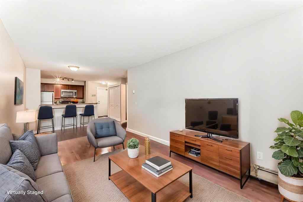 MLS® A2261224 - Unit #204 420 3 Avenue NE in Crescent Heights Calgary, Residential