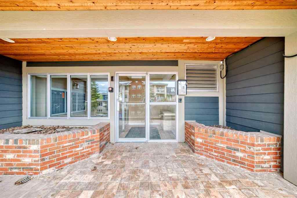 MLS® A2261224 - Unit #204 420 3 Avenue NE in Crescent Heights Calgary, Residential