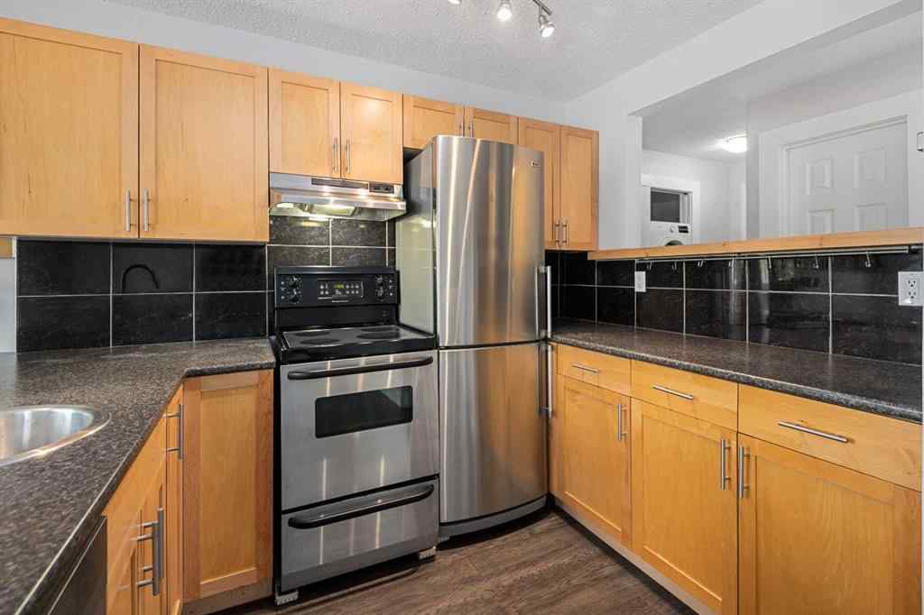 MLS® A2261226 - Unit #6 2407 17 Street SW in Bankview Calgary, Residential