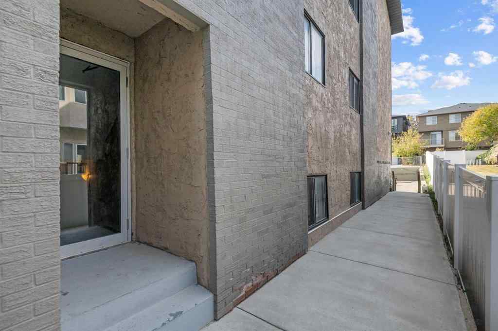 MLS® A2261226 - Unit #6 2407 17 Street SW in Bankview Calgary, Residential