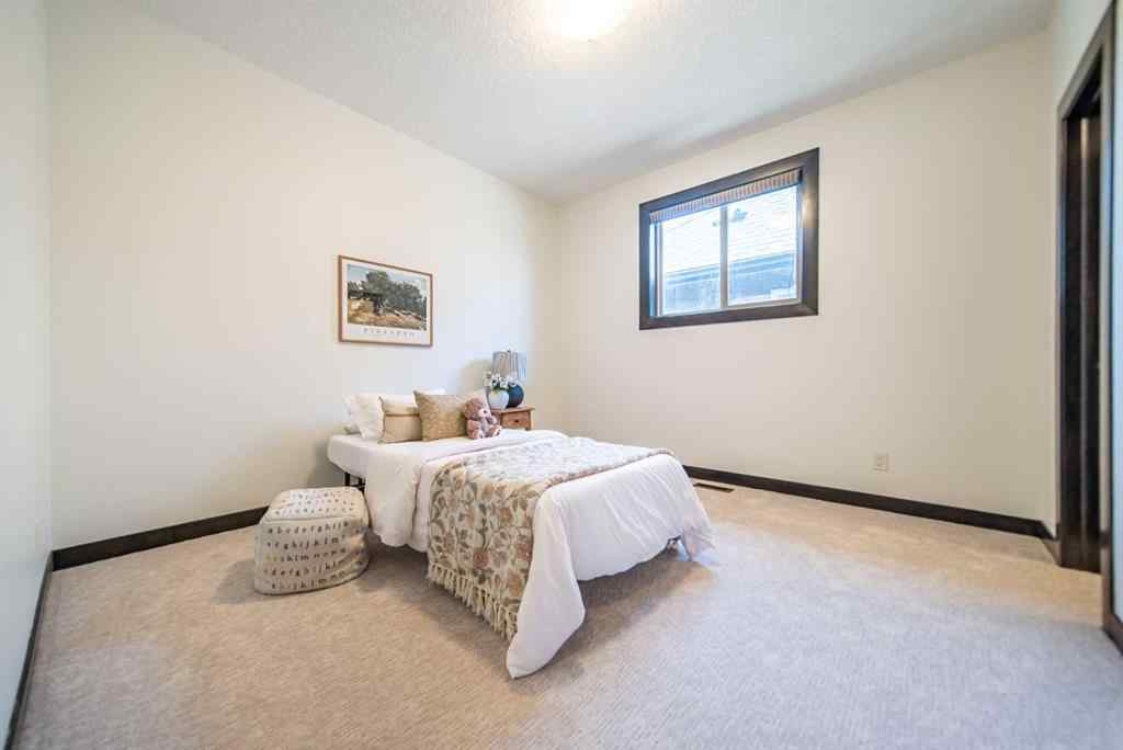 MLS® A2261227 - 73 Quarry Way SE in Douglasdale/Glen Calgary, Residential