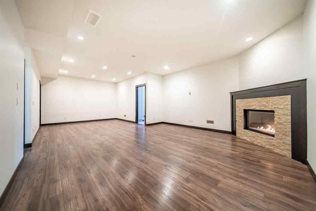 MLS® A2261227 - 73 Quarry Way SE in Douglasdale/Glen Calgary, Residential