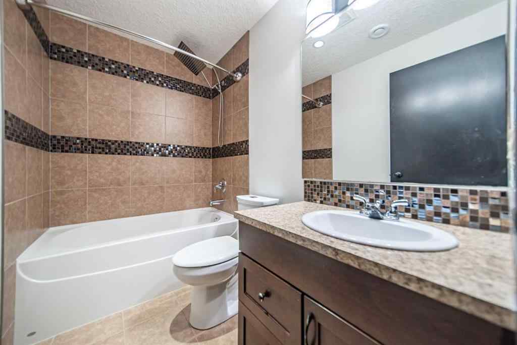 MLS® A2261227 - 73 Quarry Way SE in Douglasdale/Glen Calgary, Residential