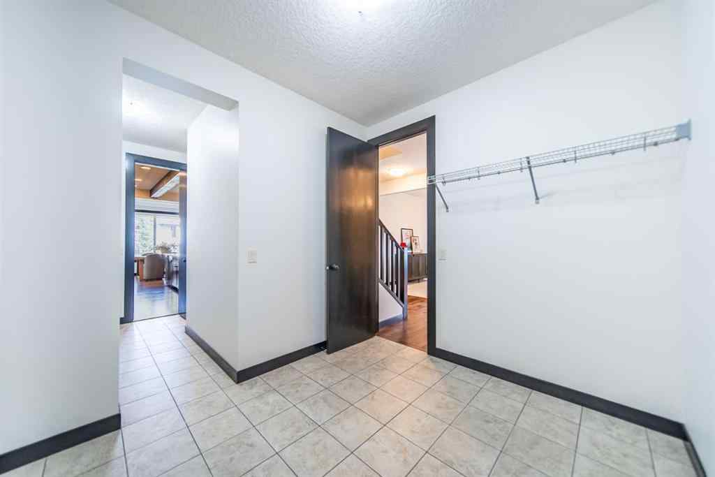 MLS® A2261227 - 73 Quarry Way SE in Douglasdale/Glen Calgary, Residential