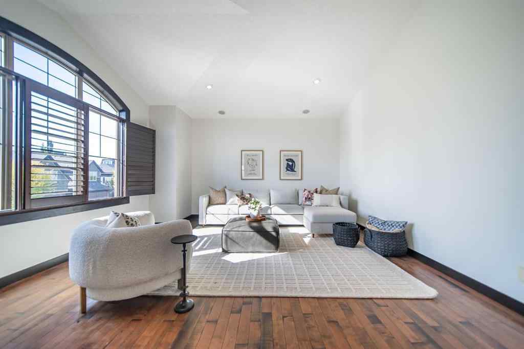 MLS® A2261227 - 73 Quarry Way SE in Douglasdale/Glen Calgary, Residential