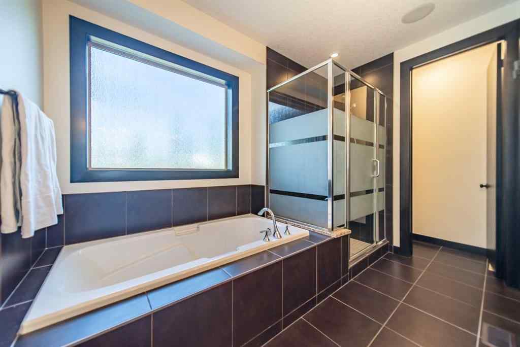 MLS® A2261227 - 73 Quarry Way SE in Douglasdale/Glen Calgary, Residential