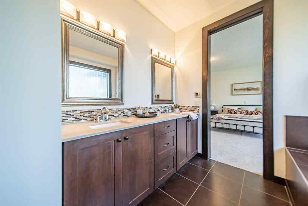 MLS® A2261227 - 73 Quarry Way SE in Douglasdale/Glen Calgary, Residential