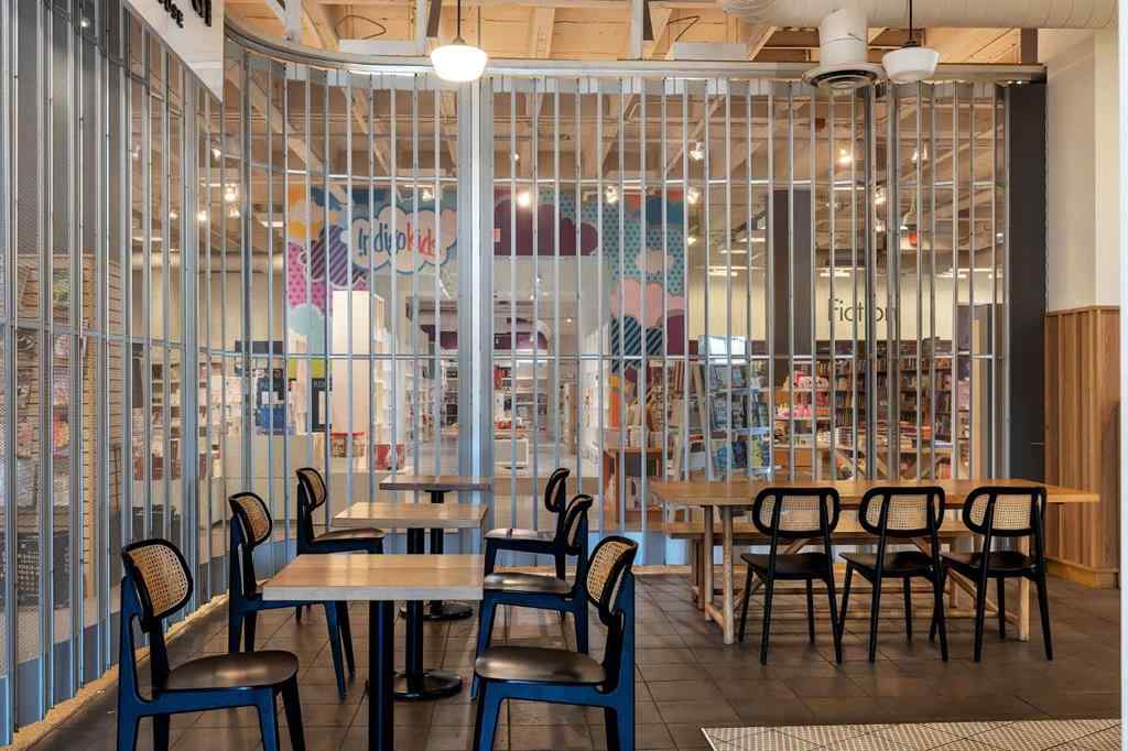 MLS® A2261228 - 6455 Macloed Trail  in Meadowlark Park Calgary, Commercial