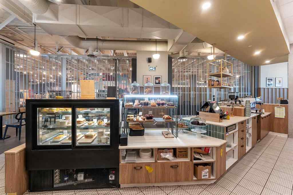 MLS® A2261228 - 6455 Macloed Trail  in Meadowlark Park Calgary, Commercial