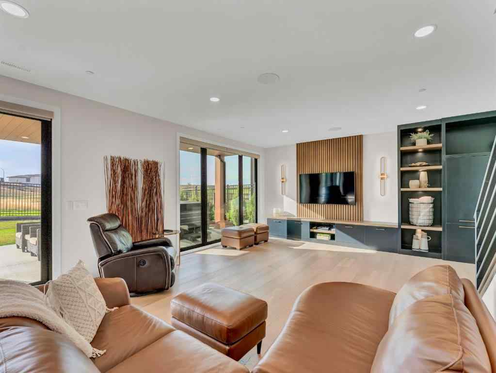 MLS® A2261229 - 51 Coulee Ridge Drive SW in SW Southridge Medicine Hat, Residential