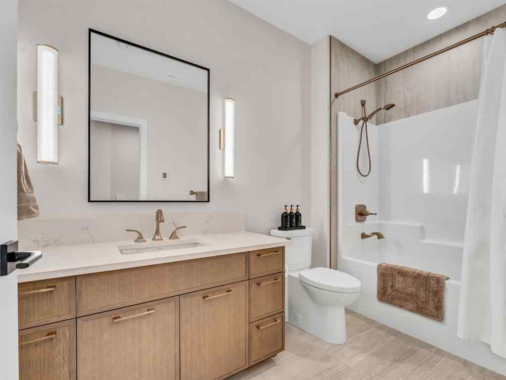 MLS® A2261229 - 51 Coulee Ridge Drive SW in SW Southridge Medicine Hat, Residential