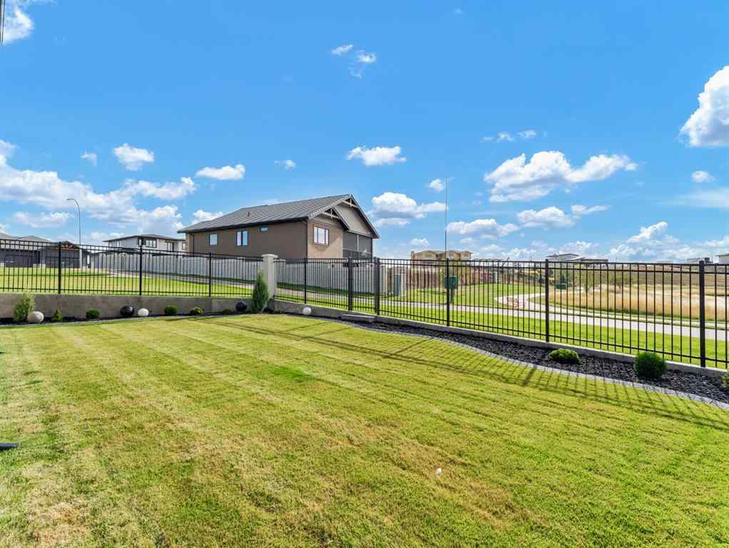 MLS® A2261229 - 51 Coulee Ridge Drive SW in SW Southridge Medicine Hat, Residential