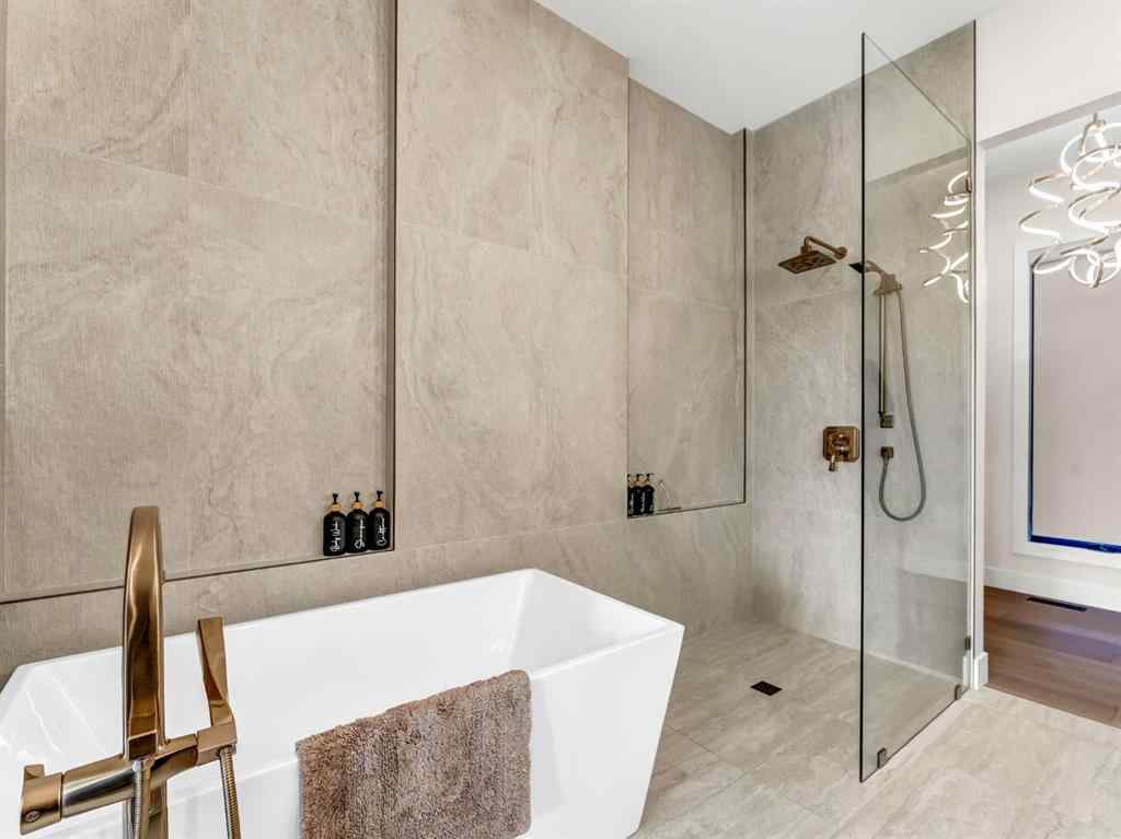 MLS® A2261229 - 51 Coulee Ridge Drive SW in SW Southridge Medicine Hat, Residential