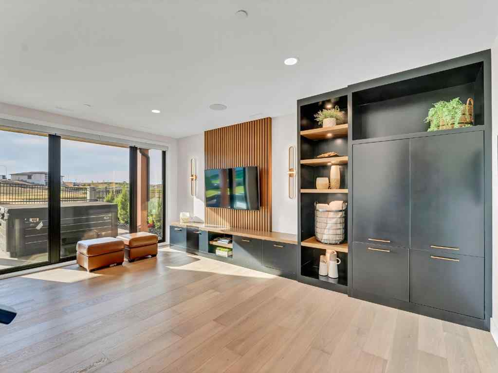 MLS® A2261229 - 51 Coulee Ridge Drive SW in SW Southridge Medicine Hat, Residential