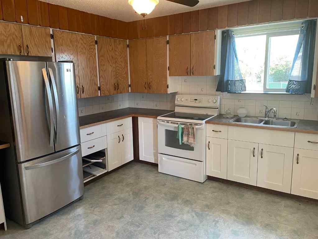 MLS® A2261230 - 11200 106 Ave   in NONE Fairview, Residential