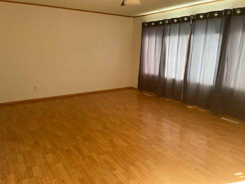 MLS® A2261230 - 11200 106 Ave   in NONE Fairview, Residential