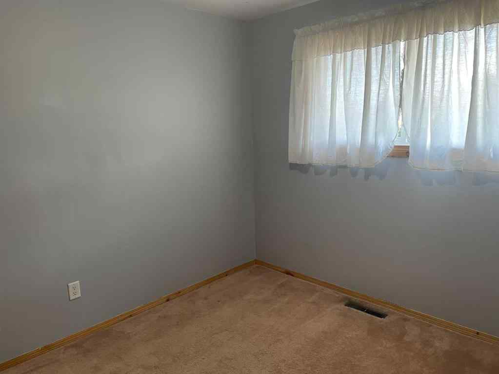 MLS® A2261230 - 11200 106 Ave   in NONE Fairview, Residential