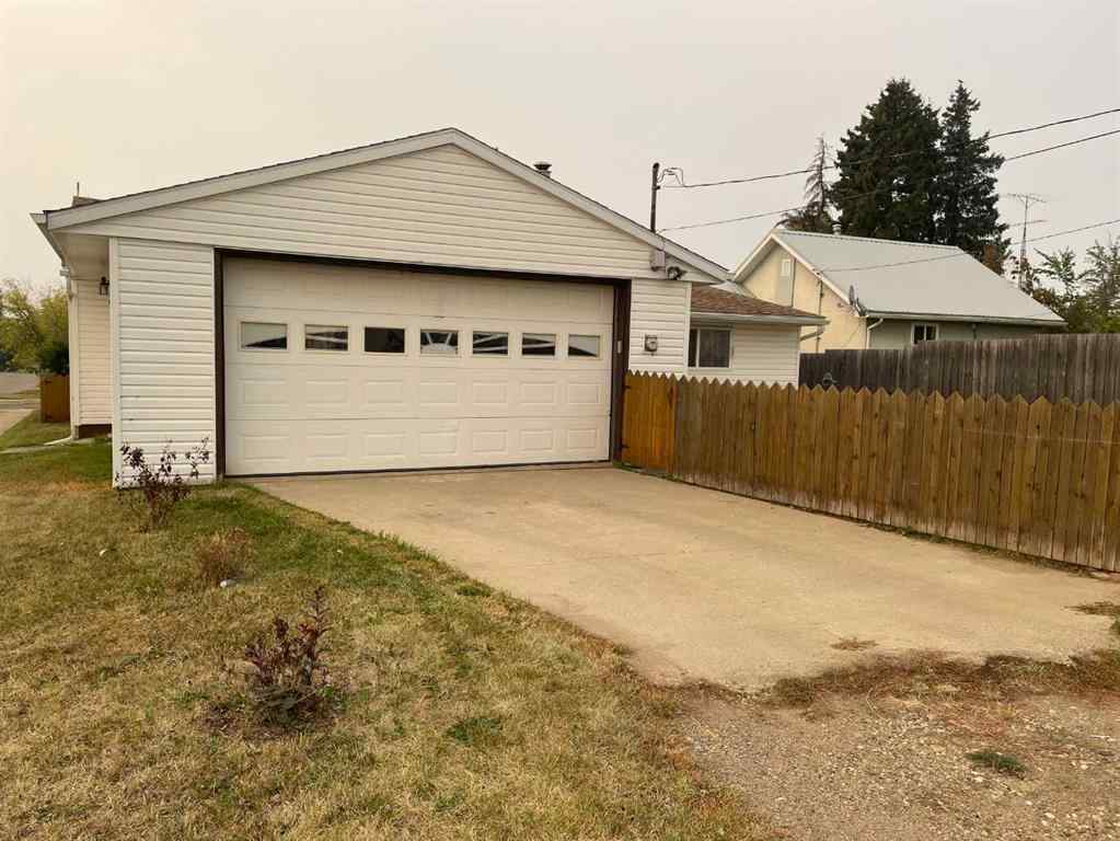 MLS® A2261230 - 11200 106 Ave   in NONE Fairview, Residential