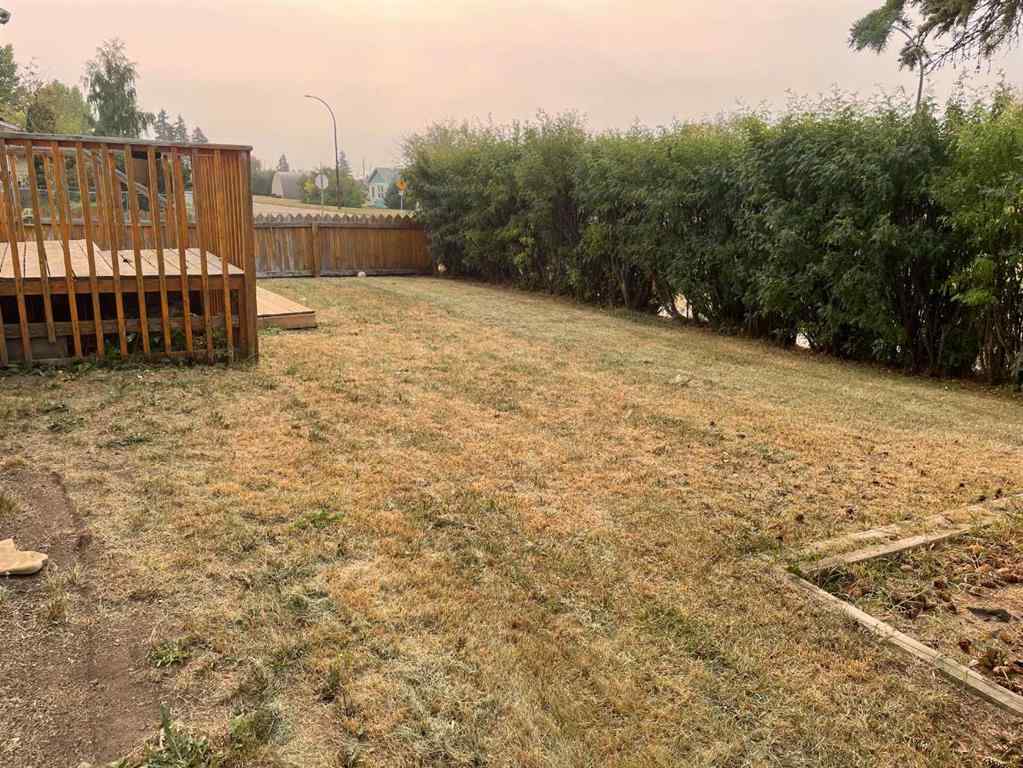 MLS® A2261230 - 11200 106 Ave   in NONE Fairview, Residential