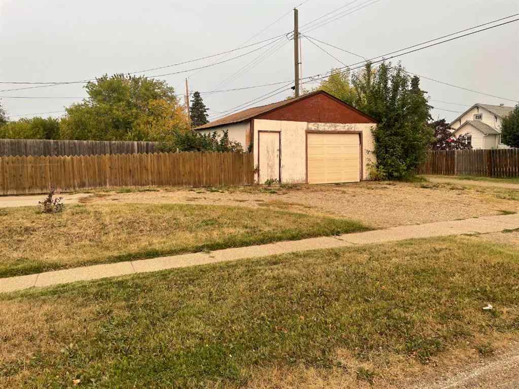 MLS® A2261230 - 11200 106 Ave   in NONE Fairview, Residential