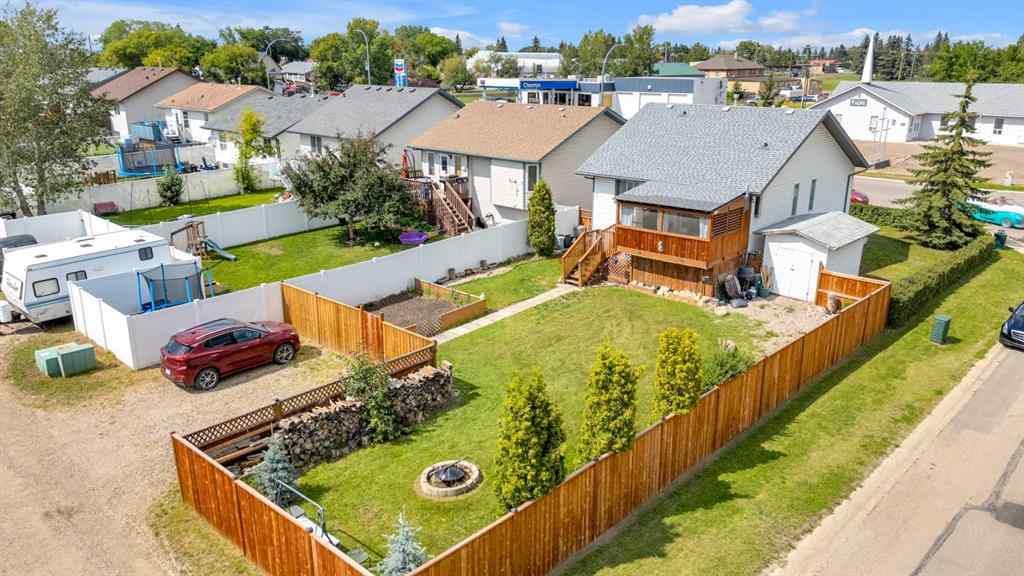 MLS® A2261238 - 2029 Minto Street  in Penhold Estates Penhold, Residential