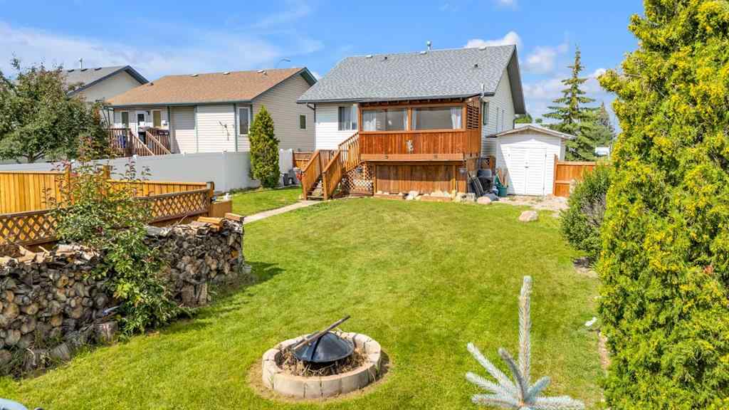 MLS® A2261238 - 2029 Minto Street  in Penhold Estates Penhold, Residential