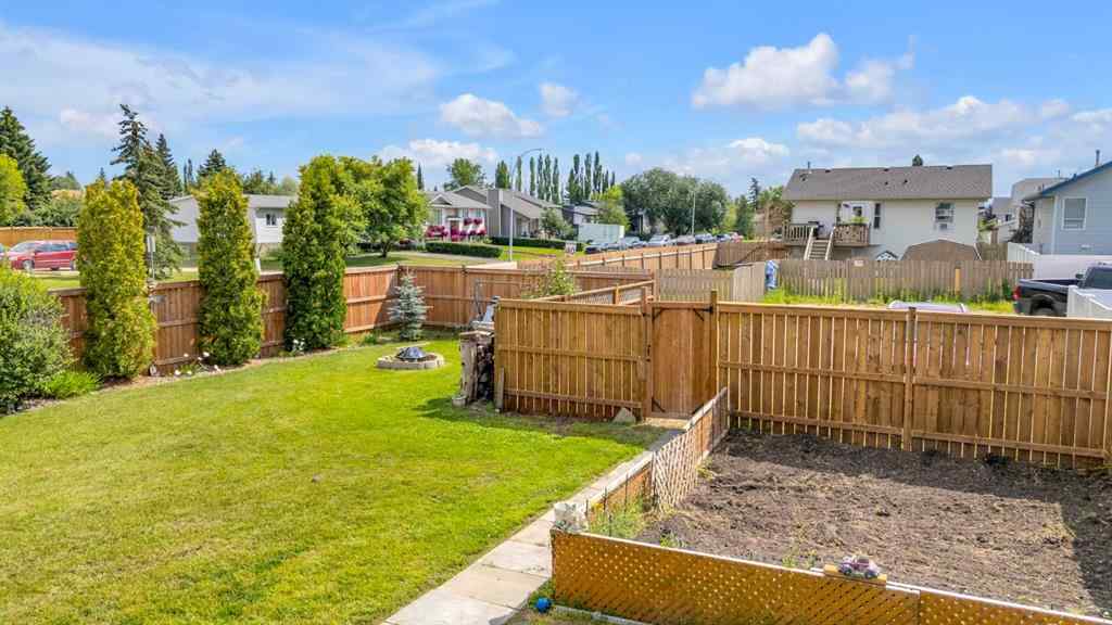 MLS® A2261238 - 2029 Minto Street  in Penhold Estates Penhold, Residential