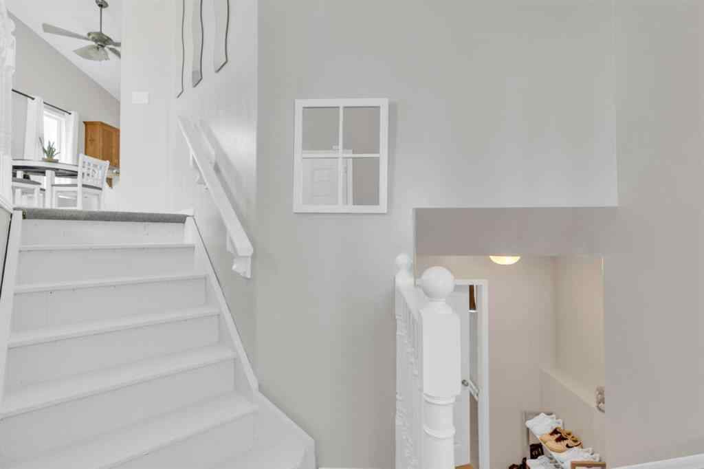 MLS® A2261238 - 2029 Minto Street  in Penhold Estates Penhold, Residential