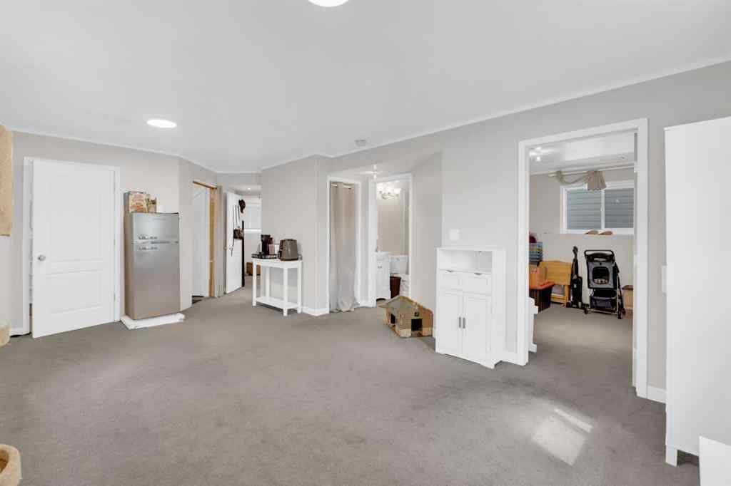 MLS® A2261238 - 2029 Minto Street  in Penhold Estates Penhold, Residential