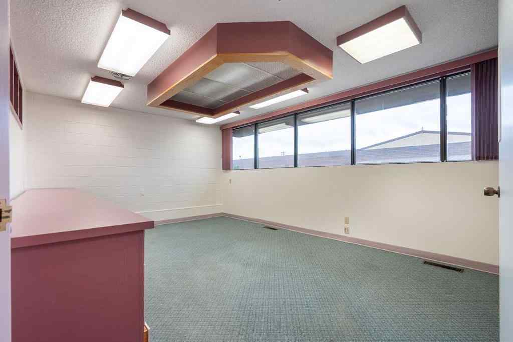 MLS® A2261241 - Unit #Suite D 6209 44 Street  in Parkview Estates Lloydminster, Commercial