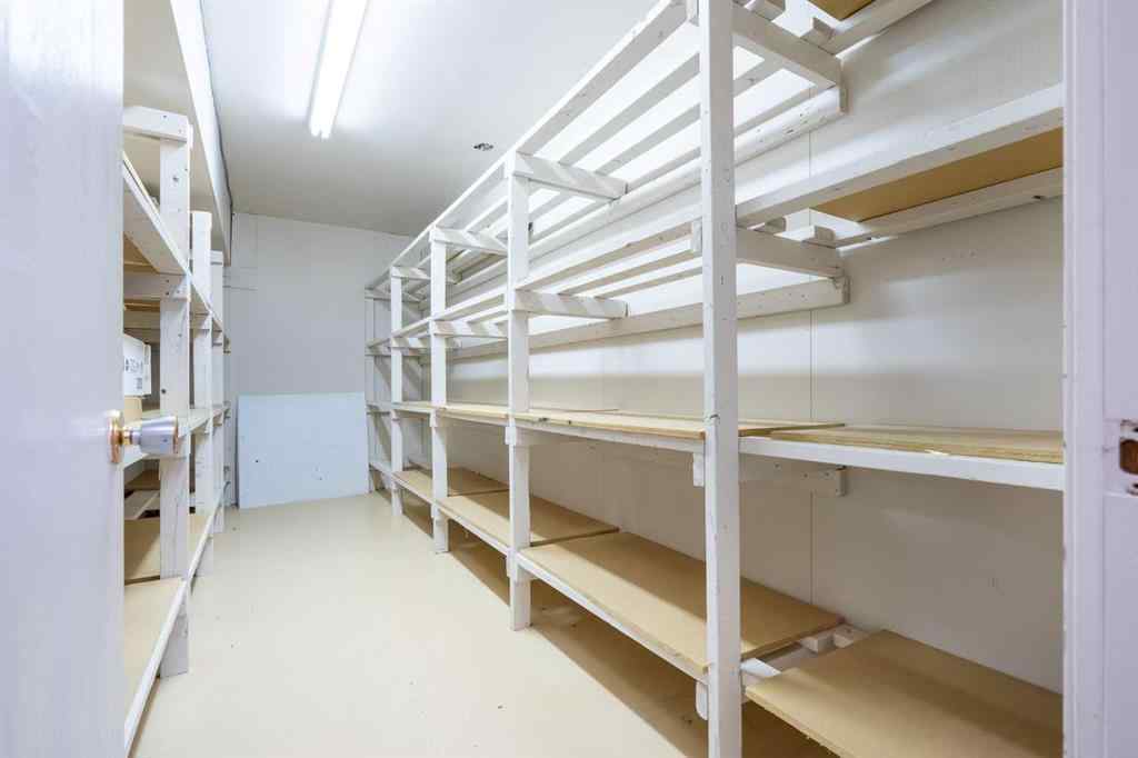 MLS® A2261241 - Unit #Suite D 6209 44 Street  in Parkview Estates Lloydminster, Commercial