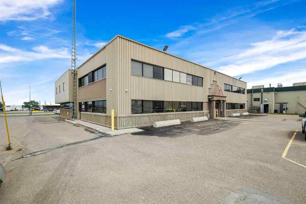 MLS® A2261241 - Unit #Suite D 6209 44 Street  in Parkview Estates Lloydminster, Commercial