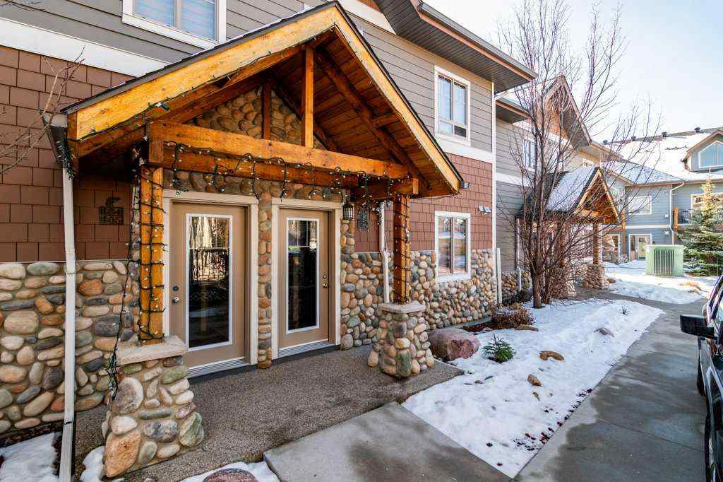 MLS® A2261243 - Unit #604 & 605 401 4 Street  in Elkwater Rural Cypress County, Residential