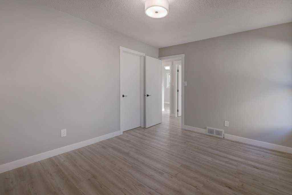 MLS® A2261256 - 462 Summerwood Place SE in Summerhill Airdrie, Residential