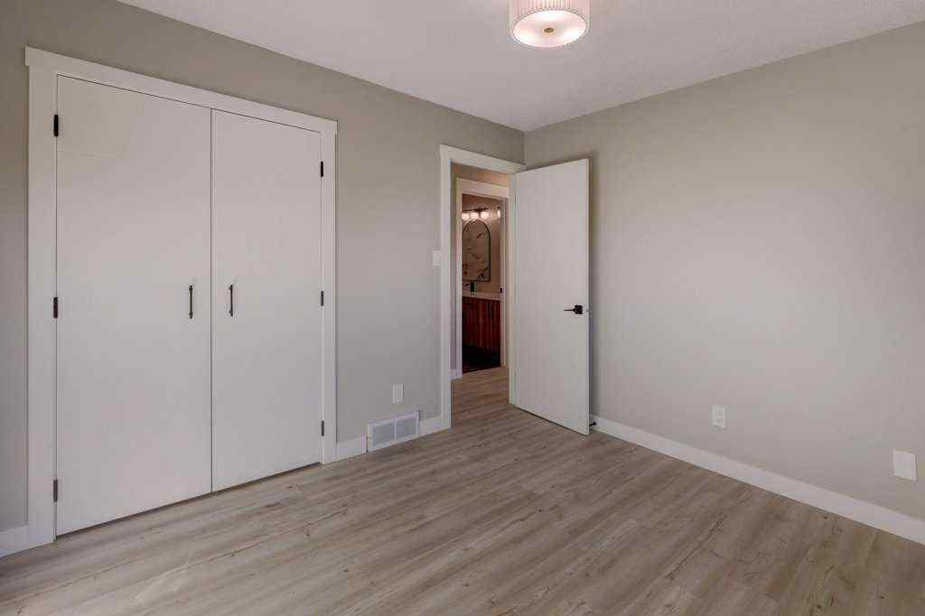 MLS® A2261256 - 462 Summerwood Place SE in Summerhill Airdrie, Residential