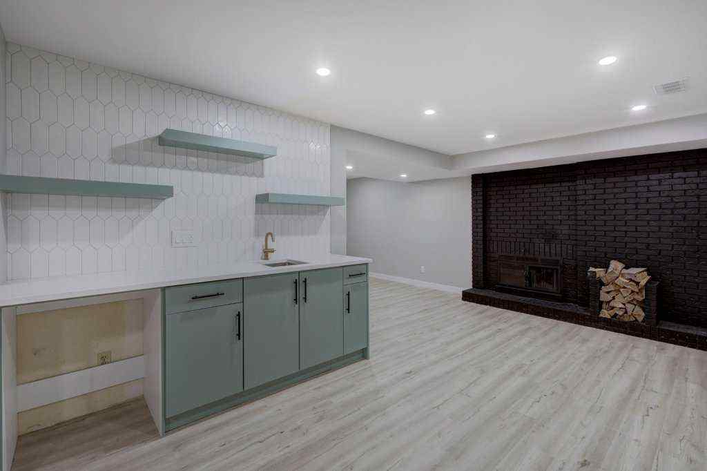 MLS® A2261256 - 462 Summerwood Place SE in Summerhill Airdrie, Residential