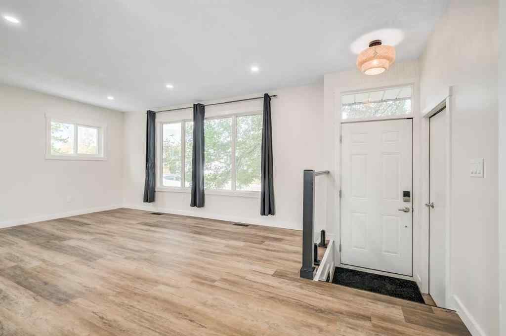 MLS® A2261262 - 319 Lynnview Way SE in Ogden Calgary, Residential