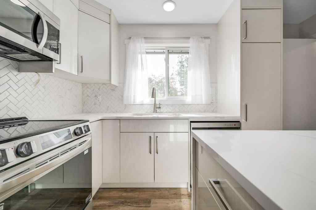 MLS® A2261262 - 319 Lynnview Way SE in Ogden Calgary, Residential